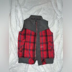 Gently used 5t kids osh kosh plaid vest